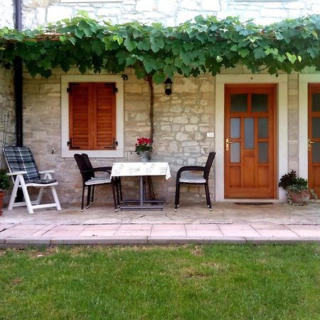 Apartments With A Parking Space Umag - 6995 Exterior photo